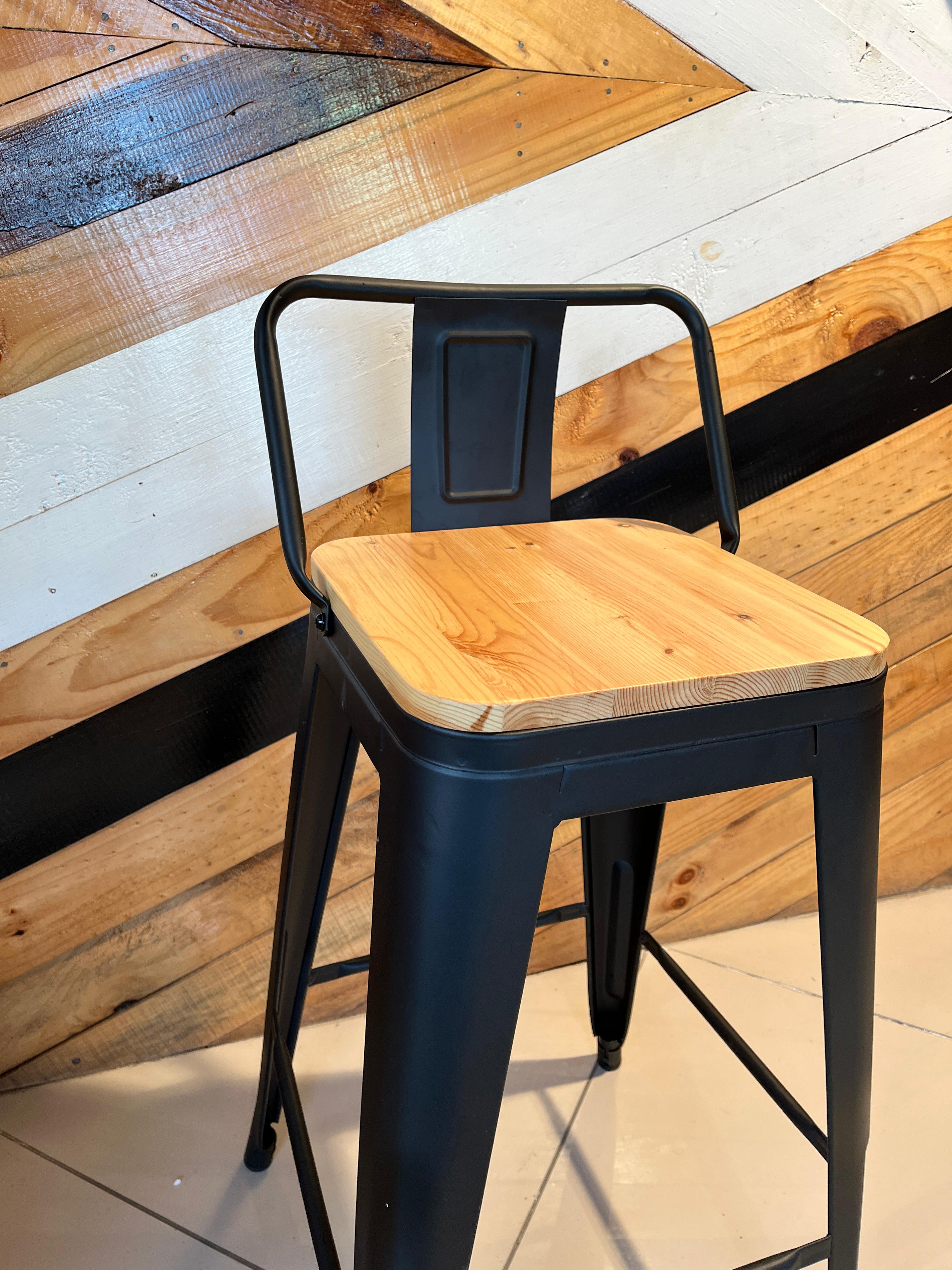 Par de Taburetes Industriales