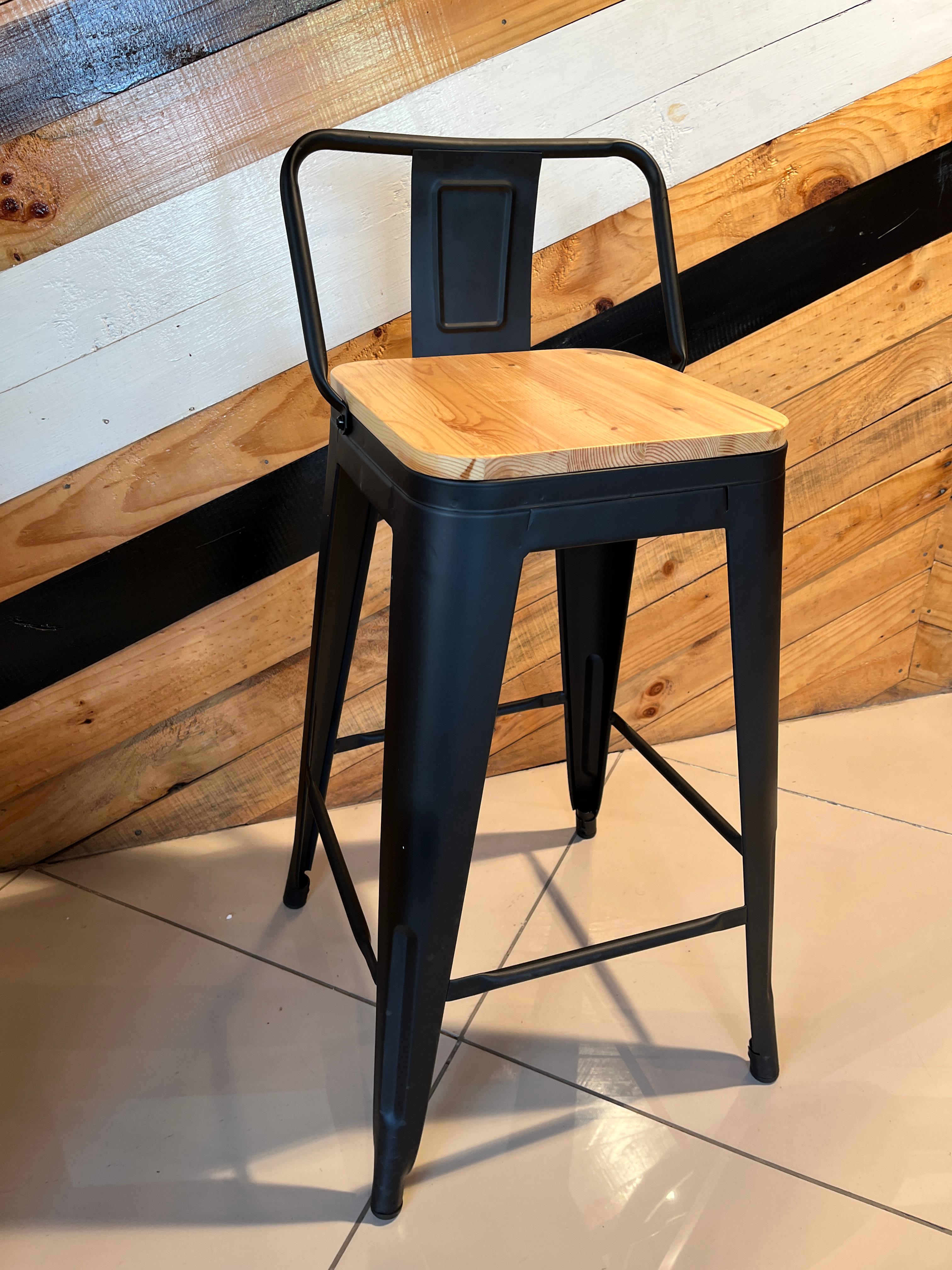 Par de Taburetes Industriales