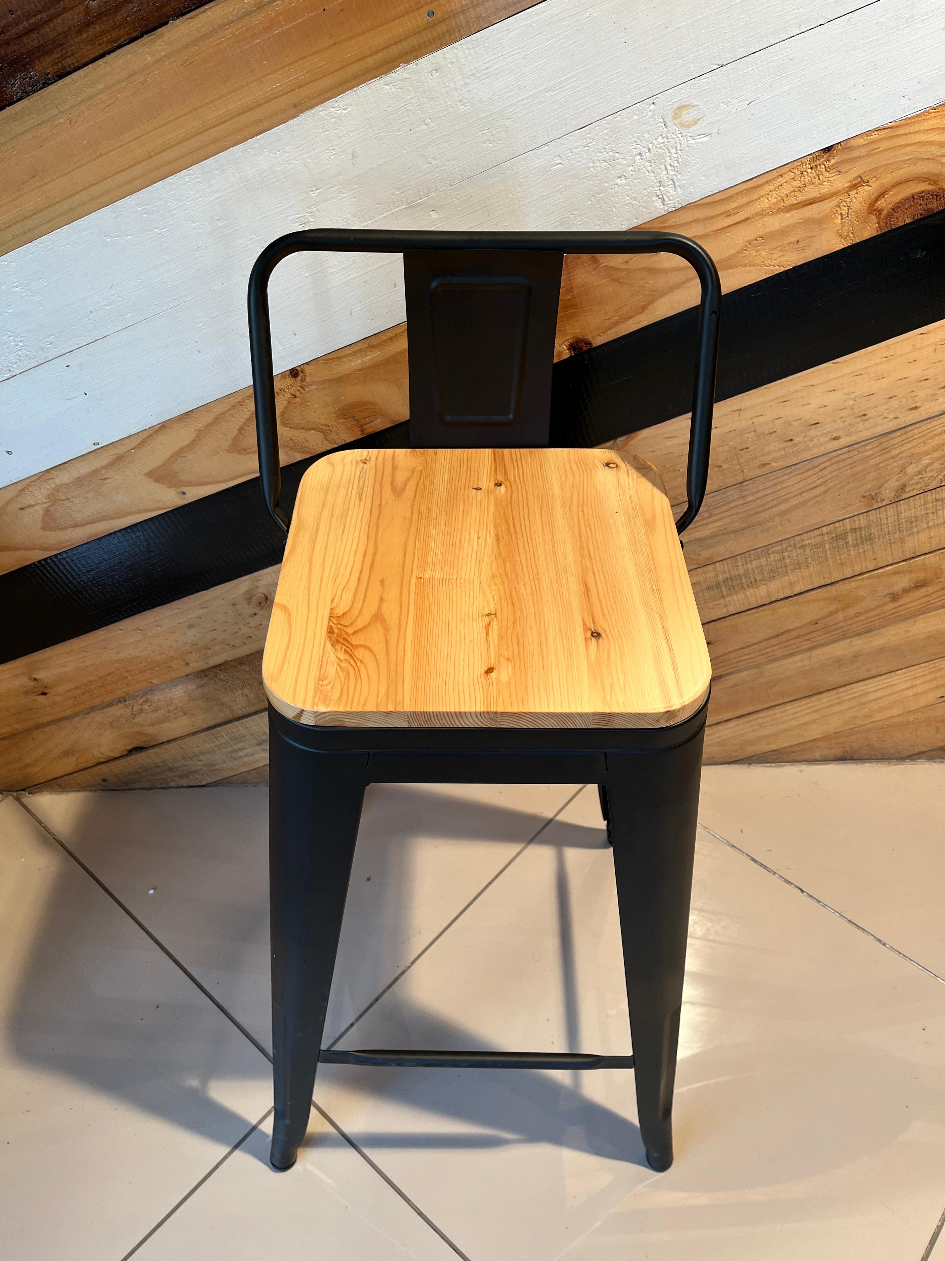 Par de Taburetes Industriales